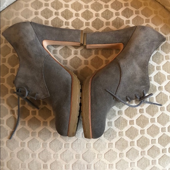 🔺Talbots Swede Heels🔺 - Picture 3 of 5